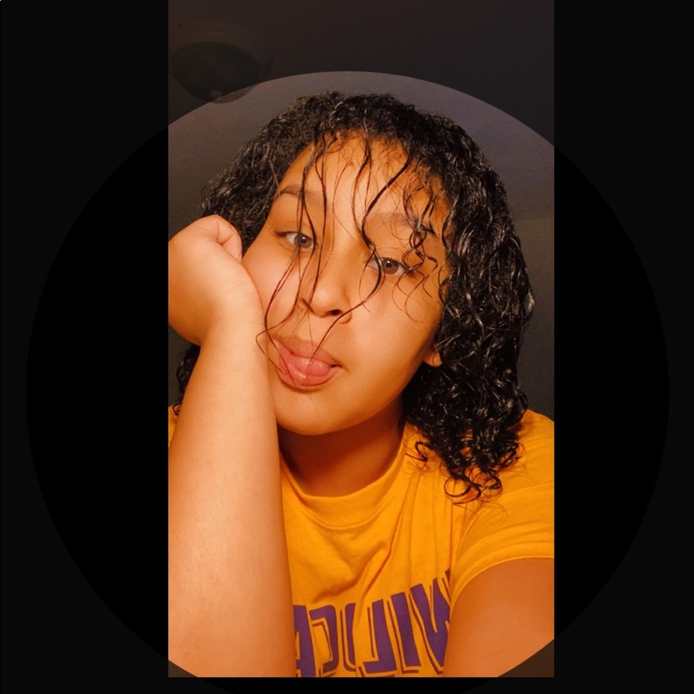 Meet your Posher, Hillary